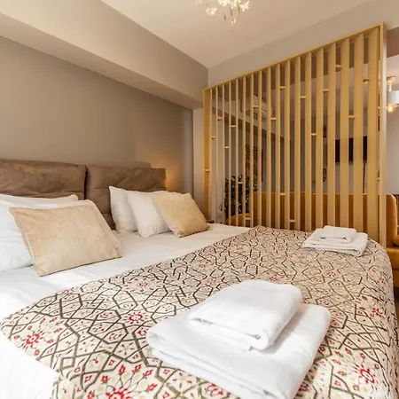 Apart-hotel Galata 1785 Suites 3*